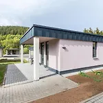 Bungalows In Hallschlag Am Kronenburger See Mit Terrasse Casa de Férias