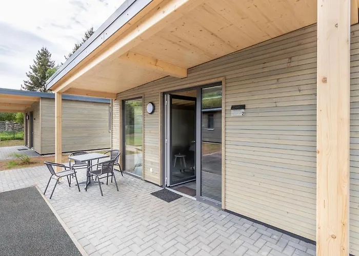 Bungalows In Hallschlag Am Kronenburger See Mit Terrasse Tatil Evi